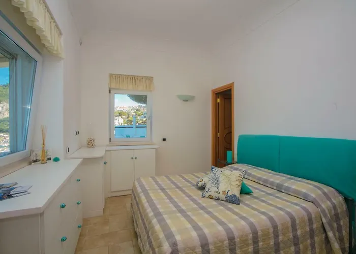 Punta Vivara 4* 卡普里