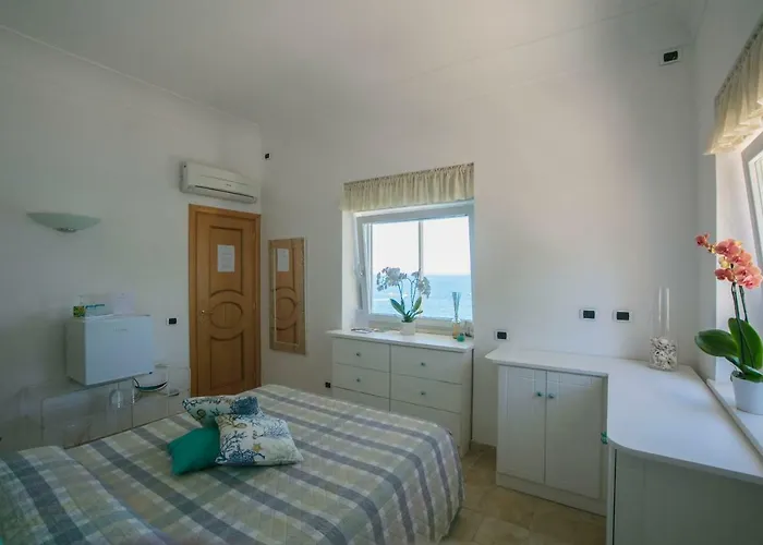 Punta Vivara 4* 卡普里