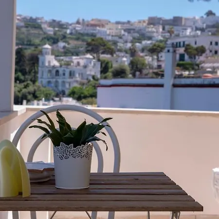 Punta Vivara לינה וארוחת בוקר קאפרי