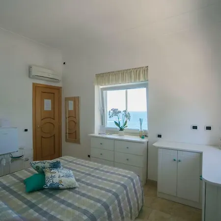 Punta Vivara 4* 카프리