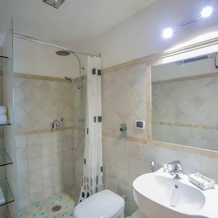 Alojamento de Acomodação e Pequeno-almoço Punta Vivara Capri